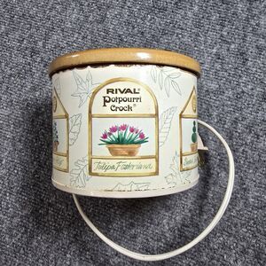 Vintage Rival Potpourri Crock Pot 3206 RARE Design Different Plants Works Great